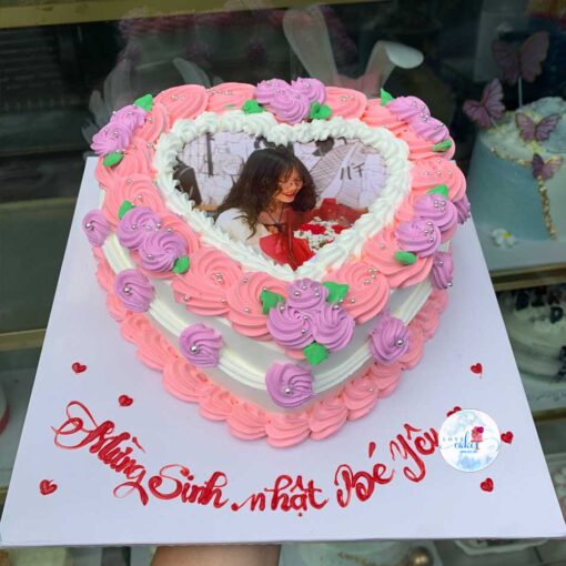 Bánh sinh nhật in hình cho bạn gái