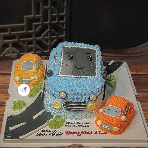 Bánh sinh nhật ô tô