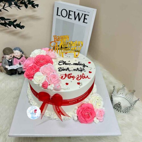 Bánh kem hoa kem tặng mẹ