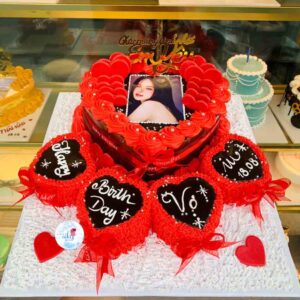 Bánh sinh nhật in hình tặng vợ màu đỏ