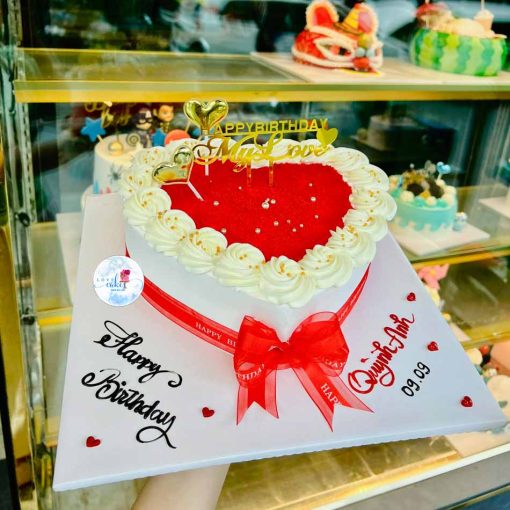 Bánh sinh nhật trái tim tặng vợ