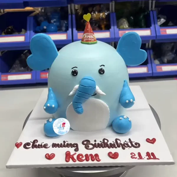 Bánh sinh nhật con voi dễ thương