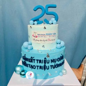 Bánh sinh nhật thaafnh lập 25 năm có logo CTY