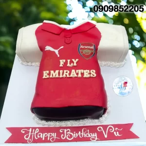 Bánh sinh nhật hình áo Arsenal