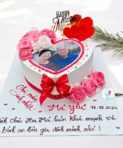 Bánh kem in hình tặng ba mẹ