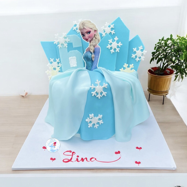 Bánh kem Elsa sang trọng Bánh kem Elsa sang trọng cho bé gái