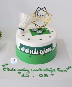 Bánh sinh nhật chủ đề cầu lông màu xanh trắng trang trí vợt và cầu lông