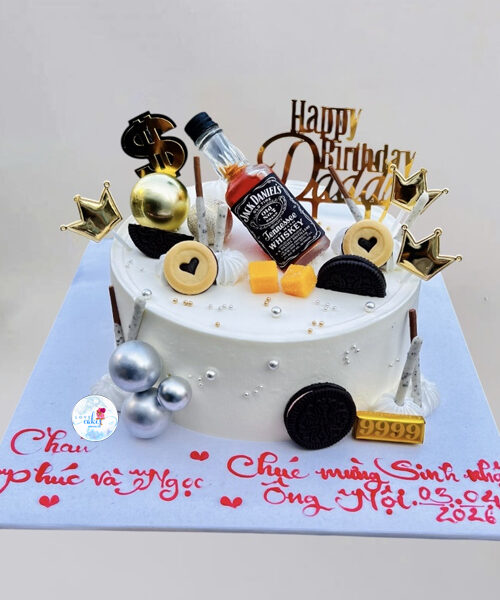 Bánh kem tặng ông sang trọng trang trí vàng với topper chúc mừng sinh nhật và phong cách hiện đại